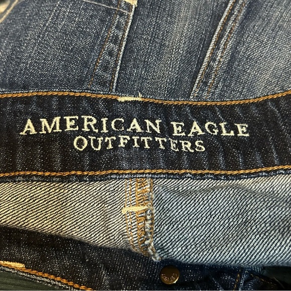 American Eagle Outfitters Blue Jean Shorts Frayed Hem Size 4 - Picture 5 of 6